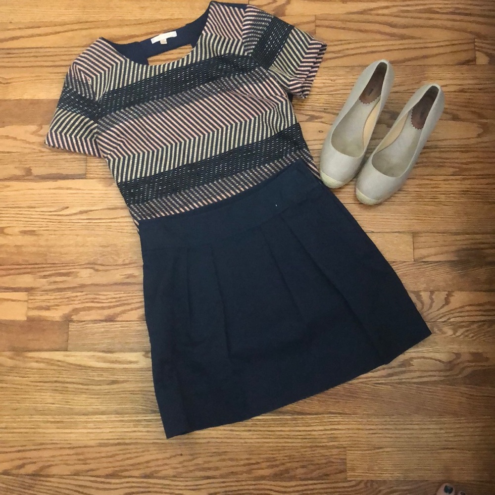 Vineyard Vines Pleated Skirt